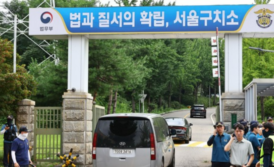 我也是服了，韩国特检组就这能力？7日金建希特检组第二次到拘留所逮捕前总统尹锡悦，