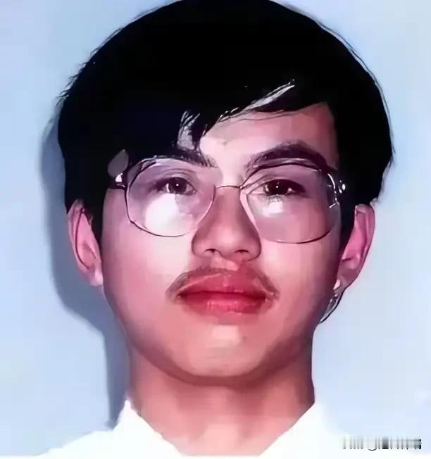 “我觉得太可惜了”.1999年山东济阳理科状元在南大借10块钱后失踪26年，一个