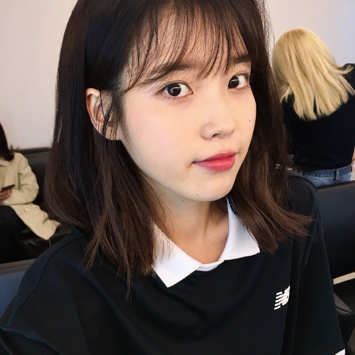 IU​