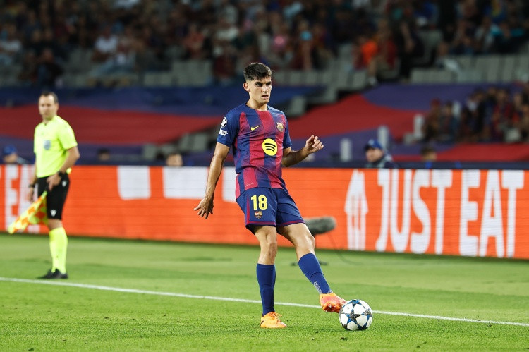 世体: 赫拉德-马丁已做好了踢中后卫的准备