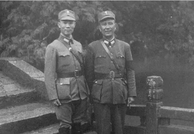 陈诚这个人缺点不少，但有一定担当，基本能做到“赏不逾时，罚不迁例”，他就武汉会战