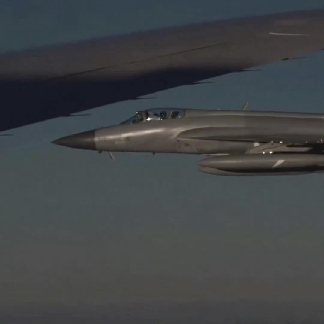 这次巴基斯坦确实站上了C位！派战机全程安全护送伊朗代表，主持大和谈。其实这是去年