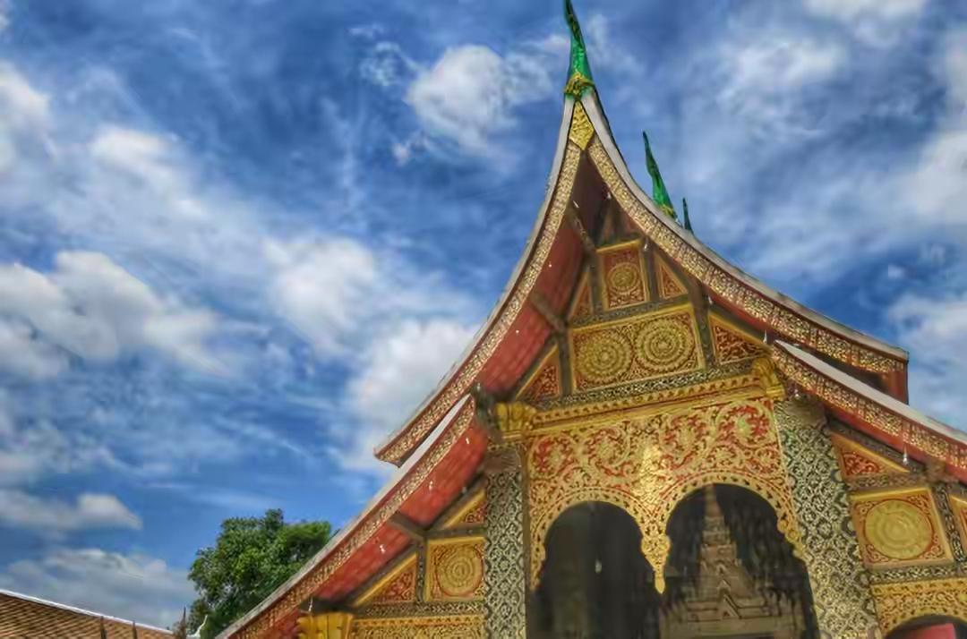 苏林再次高票当选越南中央党主席后，雄心勃勃，喊出“五年内GDP赶超中国”的口号，