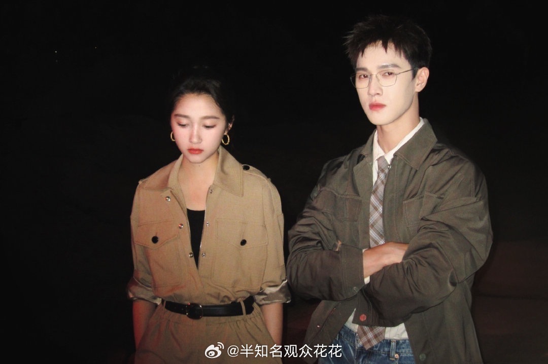 好般配的一对[哭哭]关晓彤李昀锐ccd李昀锐晒与关晓彤ccd合照​​​