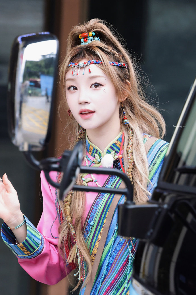 宋雨琦藏服路透宋雨琦抹额宋雨琦抹额，好漂亮的造型​​​