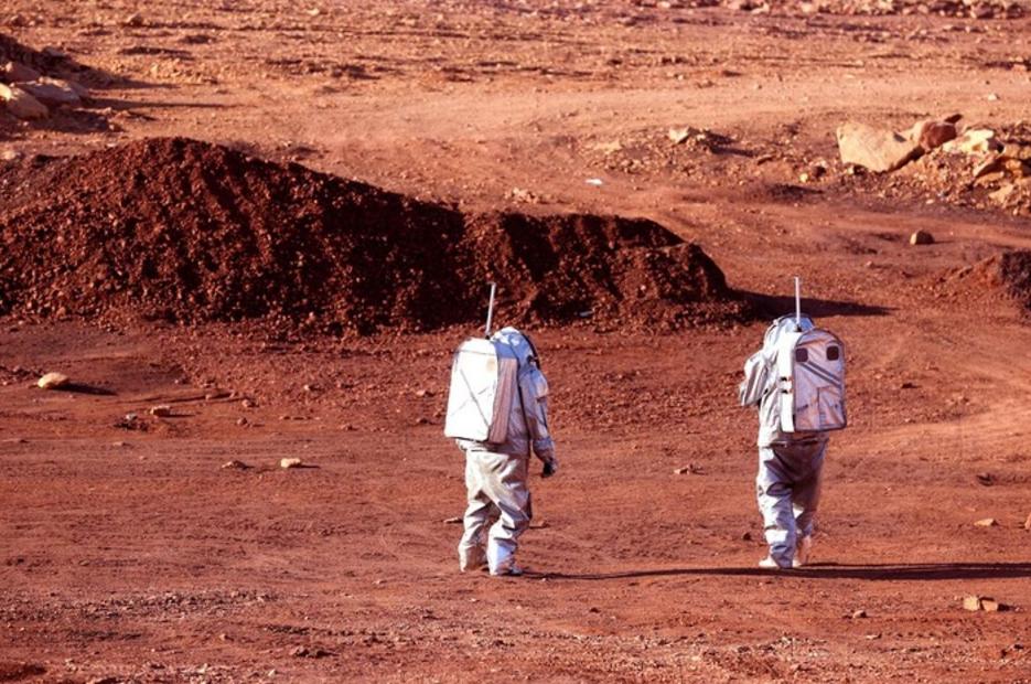 火星建房成真！两种细菌联手“点土成金”，殖民梦近了阿根廷媒体12月2日报道