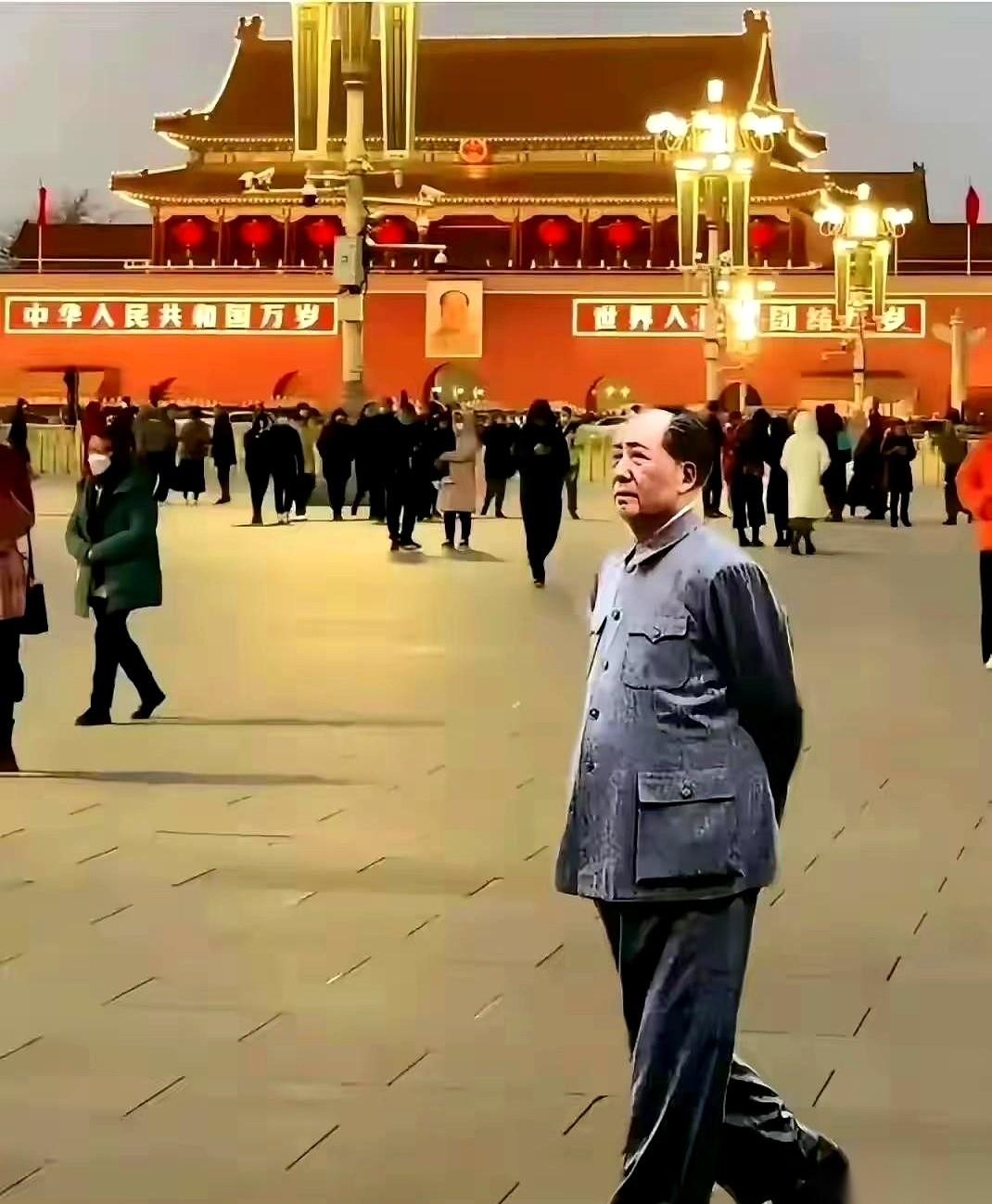 总有人爱揪着他的衣角，问他身上怎么有泥。废话。从伸手不见五指的黑夜里，硬生生