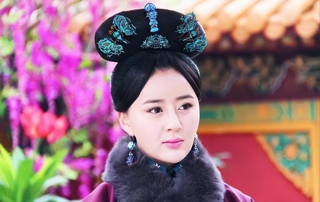 1635年，娜木钟生下林丹汗的遗腹子阿布鼐，然后改嫁代善，但代善拒绝。皇太极无奈