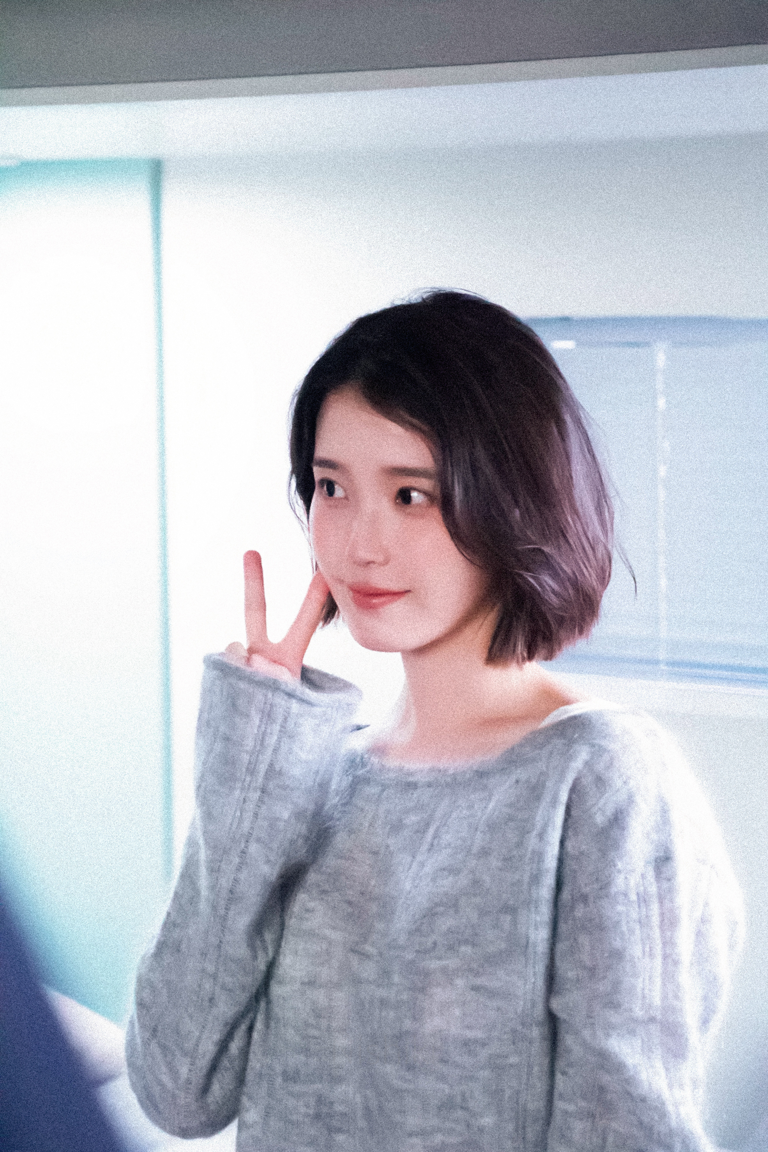 短发天菜来的IU短发自拍营业IU短发最有腔调的女人