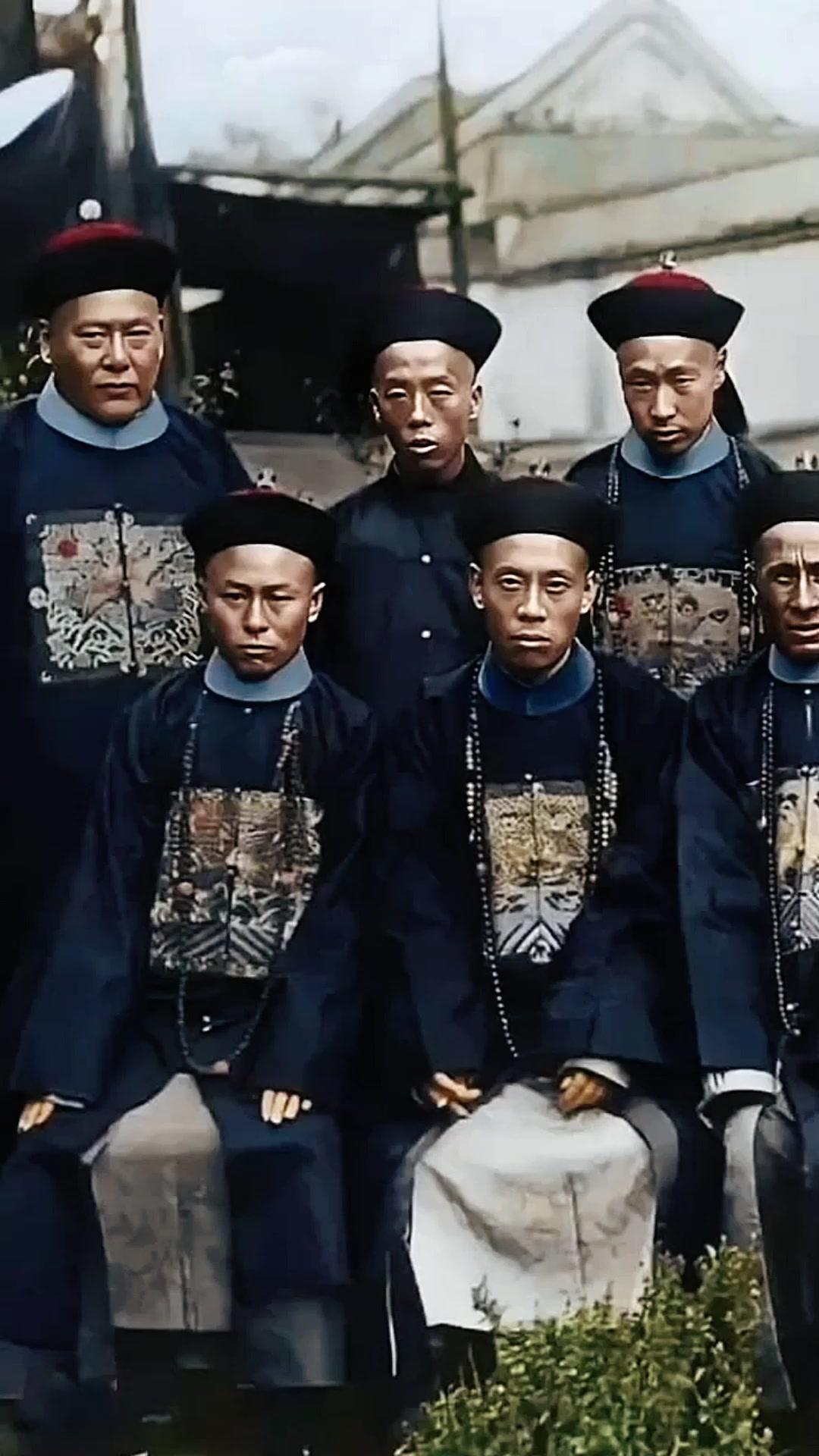 下面哪个清朝的品级最高？1、山东巡抚2、四川总督3、杭州将军4、