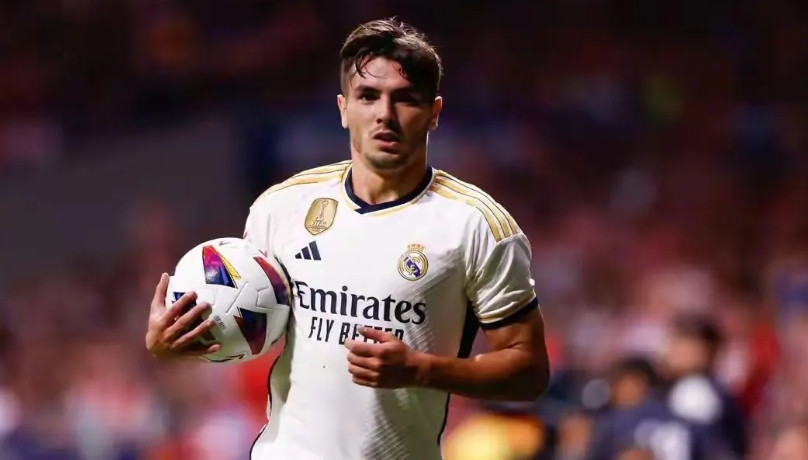 皇马再次丢分，主场败北，距离巴萨已经4分了，联赛也可以宣布出局了。整场比赛，皇