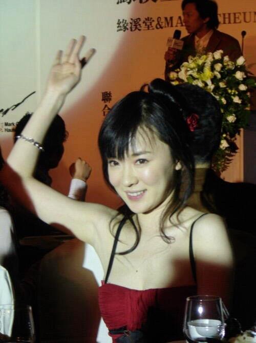 当年的霍思燕，好干净的一张脸！霍思燕腋下管理腋下管理大师干净又卫生