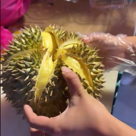 这种皮薄馅大提溜圆的榴莲到底在哪里有谁买到过？我只在别人的开榴莲视频里看到过
