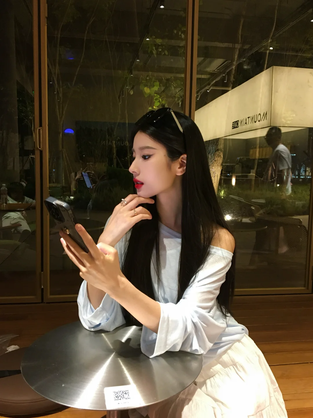 闺闺说顶光拍照包出片的~