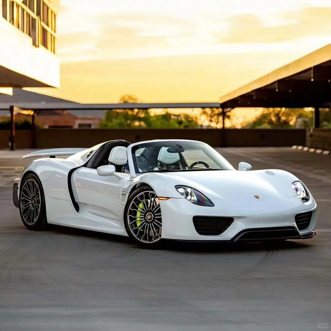 Porsche918Spyder，颜色低调，车型就不能低调了绝美车片​​​