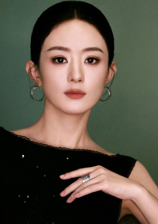 赵丽颖应该是马上官宣纪梵希香氛代言人了她的代言保密程度都很高，这次也是很多纪梵