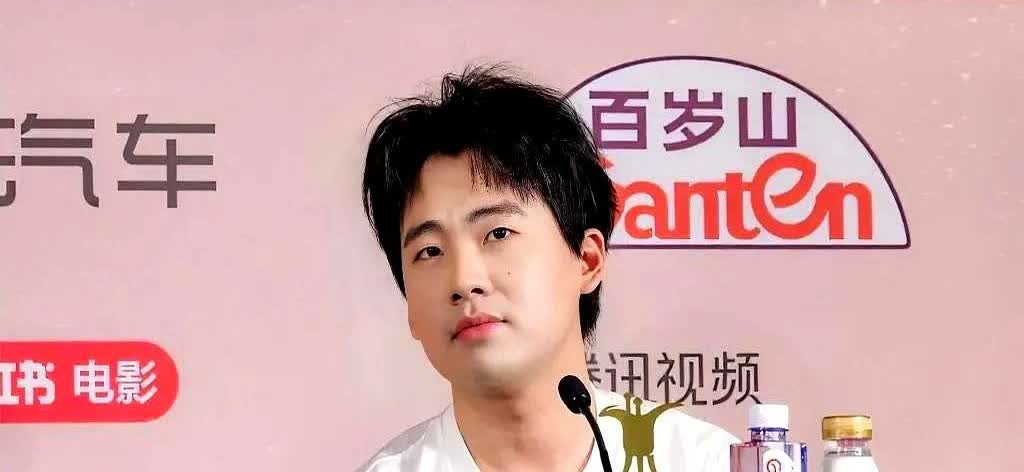 现在全网最开心的就是郭德纲了吧！郭麒麟这回真给他长脸了。老郭那句