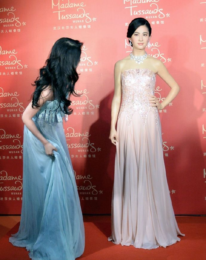 刘亦菲，蜡像没有还原一半的美