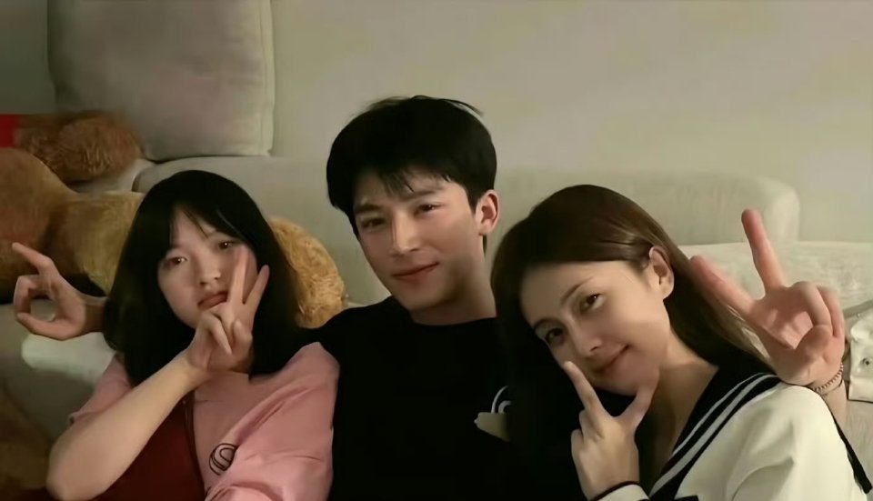 白鹿王星越可以三搭吗？双人合照都是氛围感十足好配