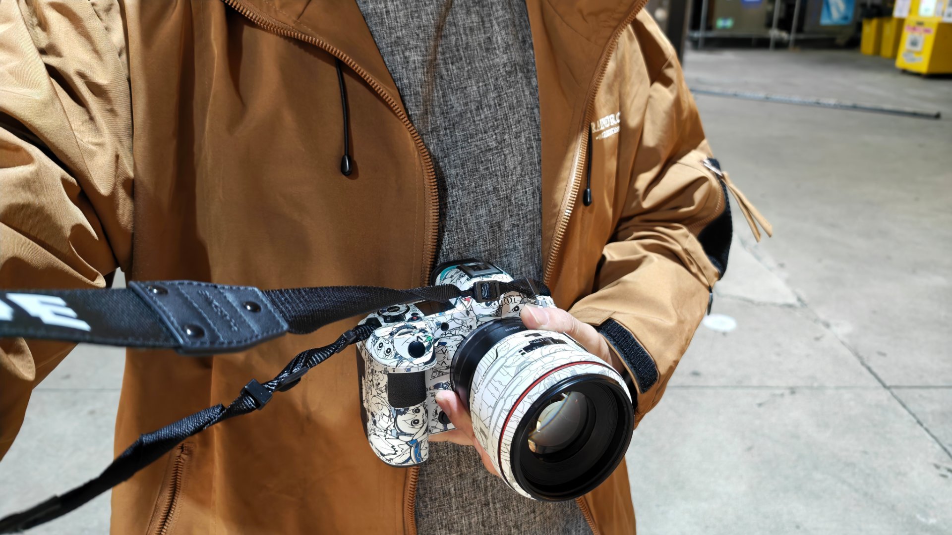 想到个不爽的事情，就是昨天好像被当成游客忽悠了，路上遇到个卖毛豆腐的，我问多少，