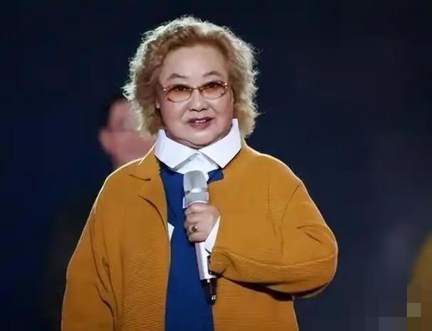 人民艺术家郭兰英去世了，她并非死于意外，也并非死于高龄，而是死于我们谁也躲不
