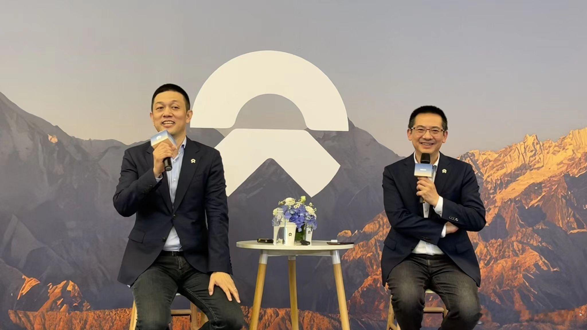 李斌称低估了ES8的市场热情8月29日，蔚来李斌在公司发表全员讲话并回答员工提问