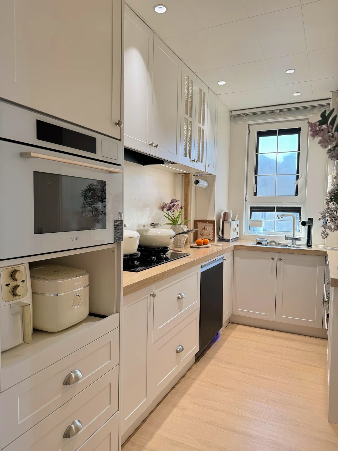 我妈都夸我，这4㎡小厨房真的好看又实用🤩