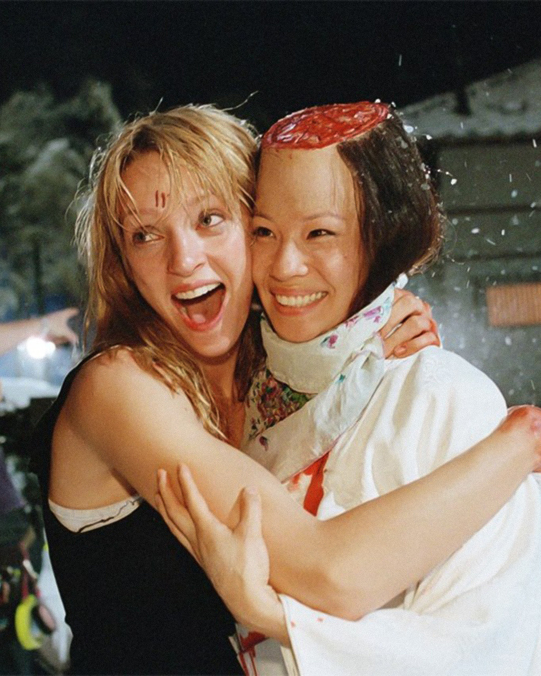 《杀死比尔：整个血腥事件》是昆汀·塔伦蒂诺一直梦想的终极版，将两部《杀死比尔》电