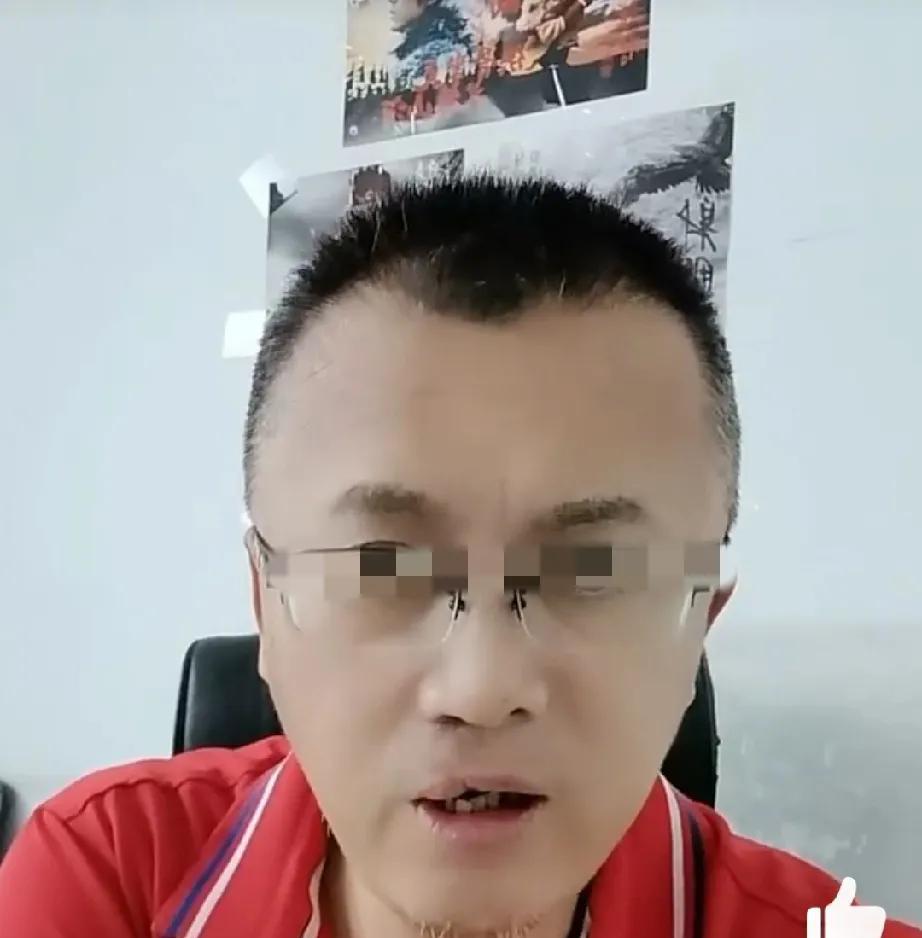 真的有这样的人。太牛了！他看了160多遍肖战主演的电影射雕。而且他还把每一