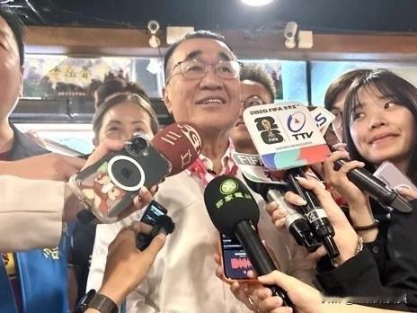 民进党积极布局2026地方选举，绿营内部评估，由民进党新北市长参选人苏巧慧与民进