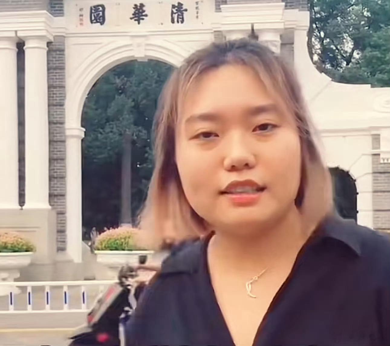 李雪琴美成这样了减肥成功的李雪琴确实好美。我发现最近好多明星都开始在减肥了，头两