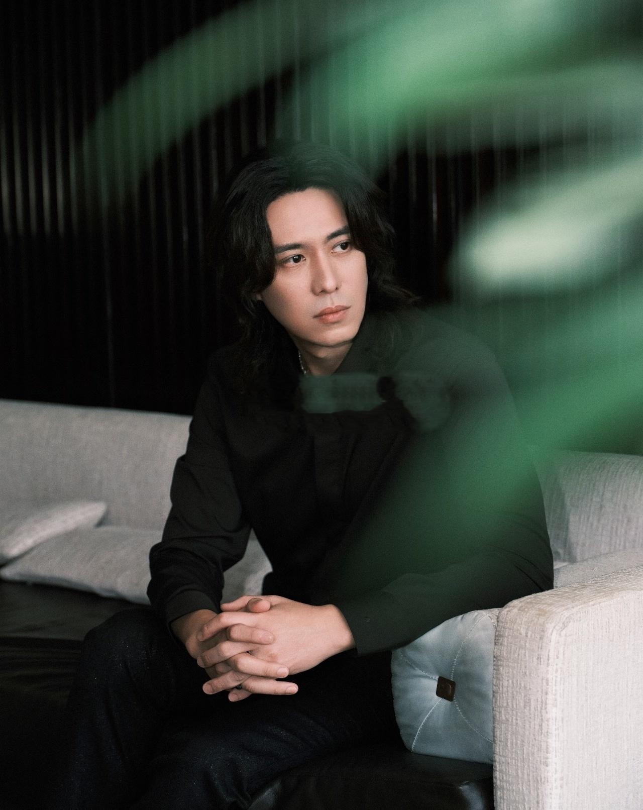 陈楚河承认恋情：大方坦诚，幸福可期近日，陈楚河大大方方地承认了恋情，这一举动