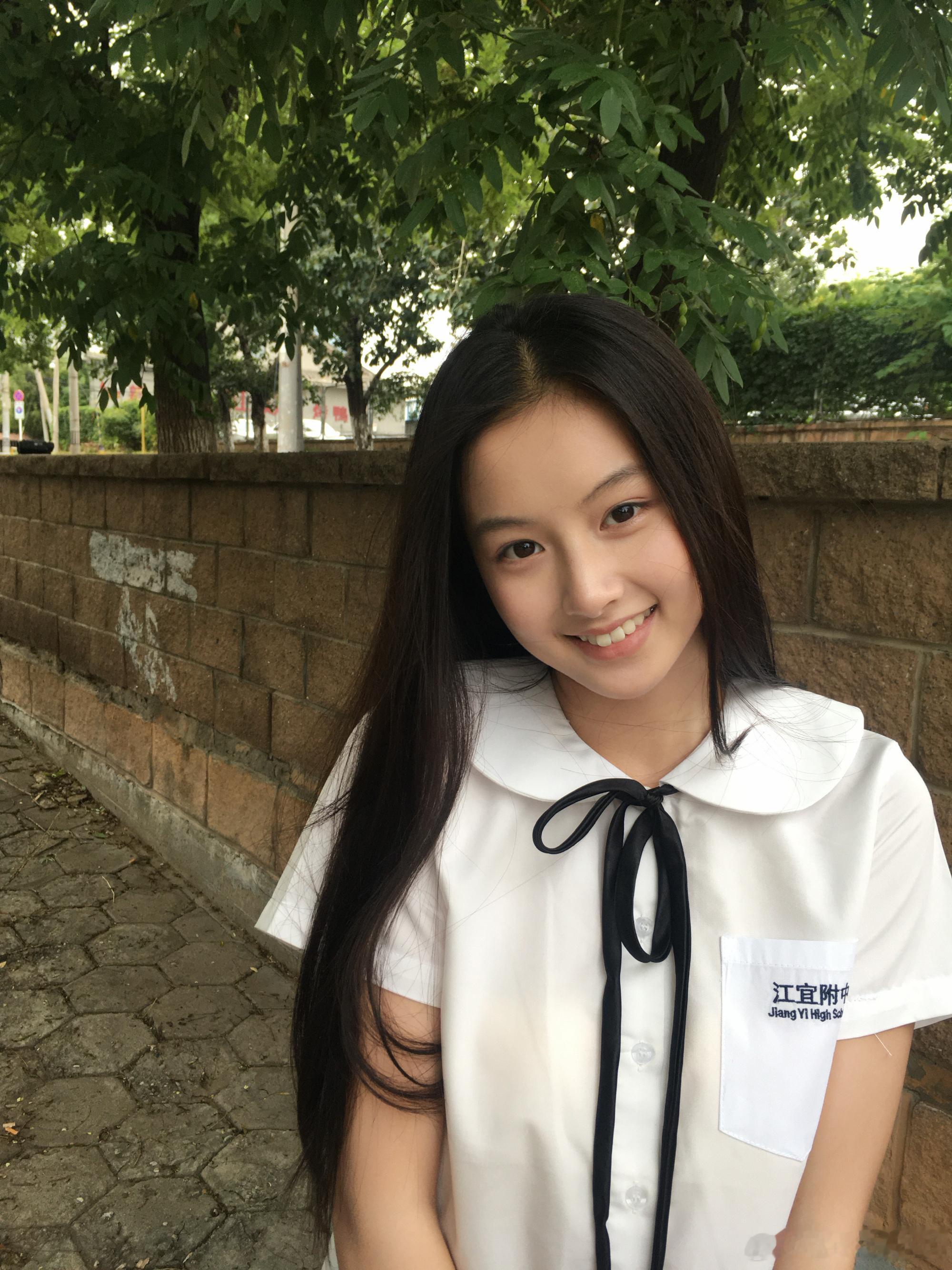 猫的树应该找这两个少男少女拍一部校园剧给我