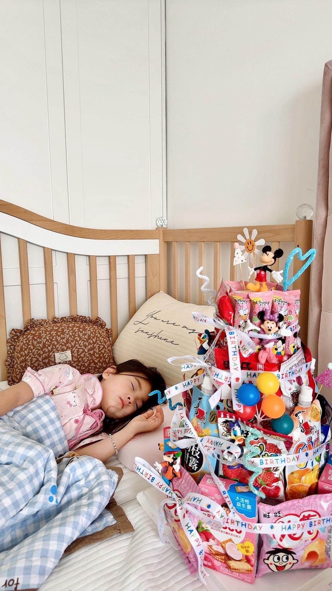 这个世界不缺大人 妈妈希望你长大的慢一点 快乐的久一点