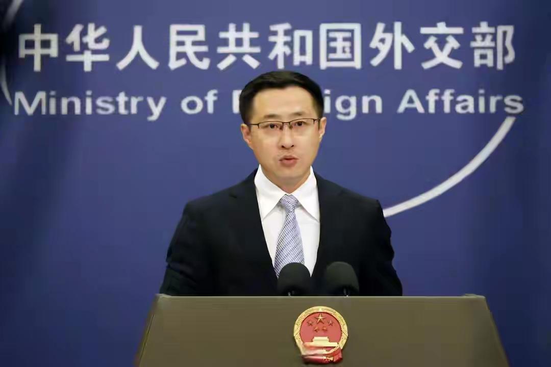 日本专家发出警告：一旦介入台海，中国绝不会轻易放过求饶的日本东京的夏天格外闷