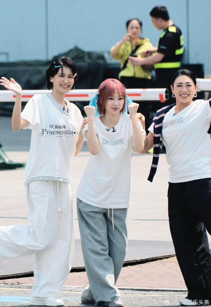 国台办回应台湾艺人参加浪姐7国台办在发布会中点赞乘风2026，认为节目不仅展现了