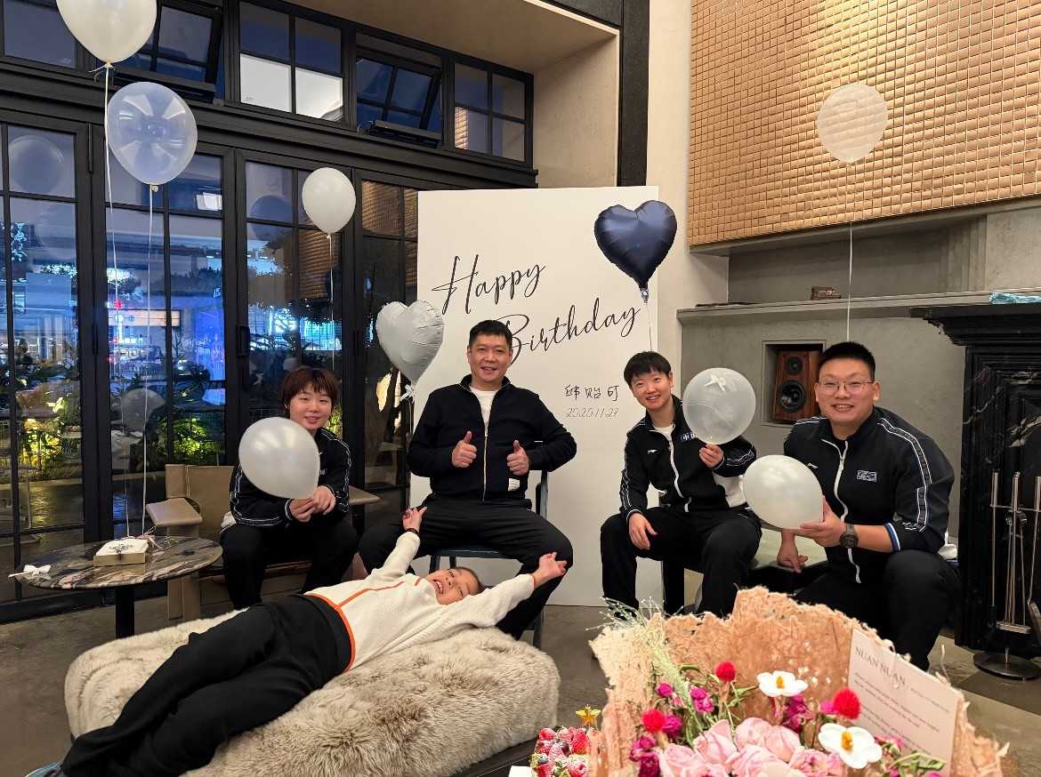 小莎宝宝🥰就这样热衷于拍照比☝🏻