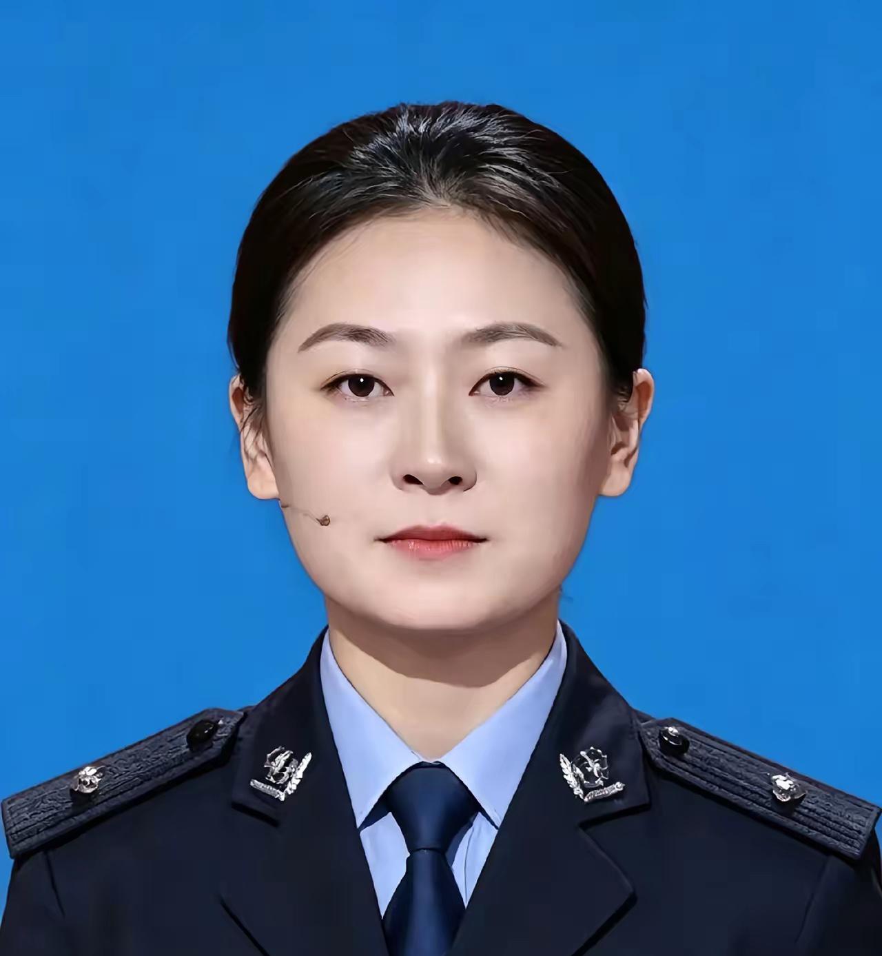 从边防战士到移民管理警察，这个00后云南姑娘用80公斤毒品战绩证明：英雄不问年少
