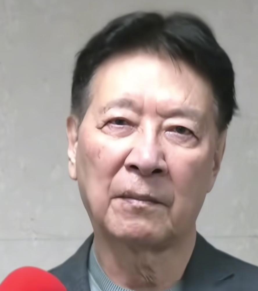 赵少康也开始痛斥民进党了！他近日在媒体采访中表示:民进党想脱中都想疯了，甚至想把