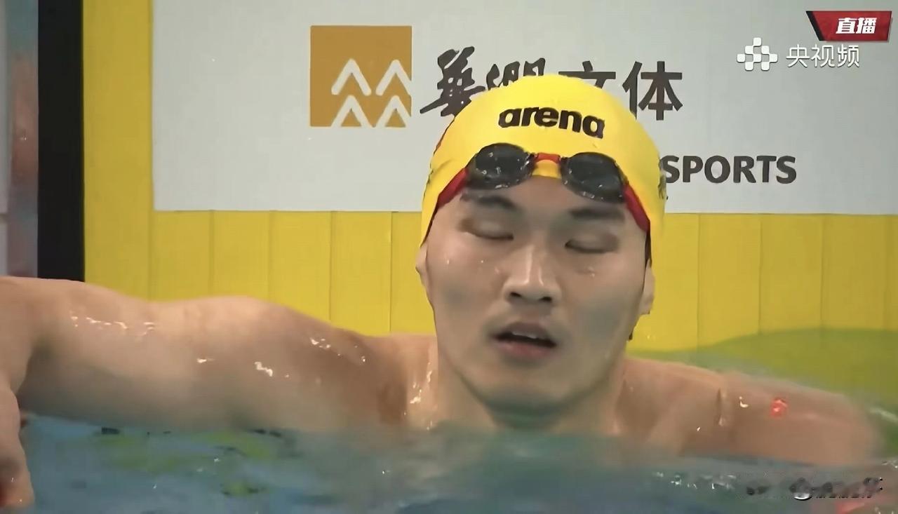 中国运动员最铁的饭碗，不属于马龙，不属于刘国梁，而是徐嘉余。因为他和前女友分手时