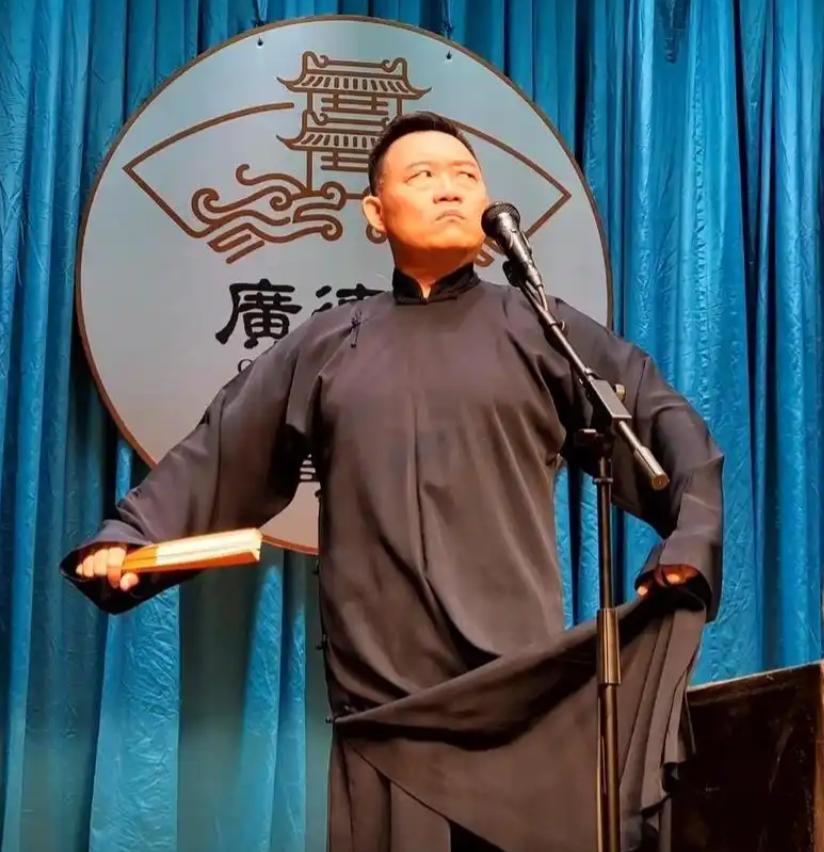 德云社郑好这次的危机，根源不在开除警告，而在于他一脚踹翻了全公司的“流量饭碗”