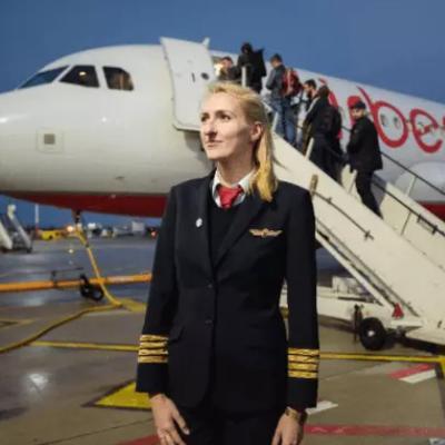 一位德国空姐说，“希望我们的航班不要去中国，不然我就辞职。”机长疑惑的问她，“你