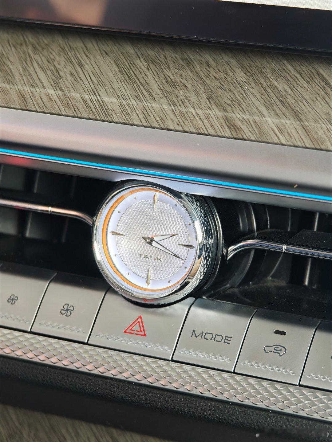 坐上坦克500了，不用求了120巡航，转速2200rpm，排量大点就是底气十足大