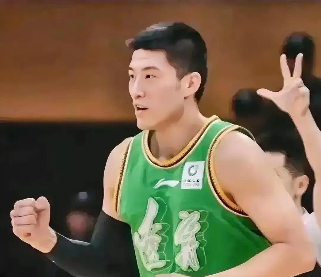 赵率舟真的要离开辽篮了吗？这几天有传闻赵率舟向辽篮俱乐部表态，想要离开辽篮转会