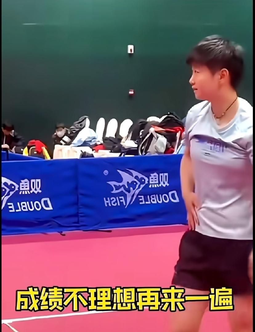 孙颖莎立定跳远名场面也太可爱了吧！刷到孙颖莎练体能的视频，直接笑出声又忍不