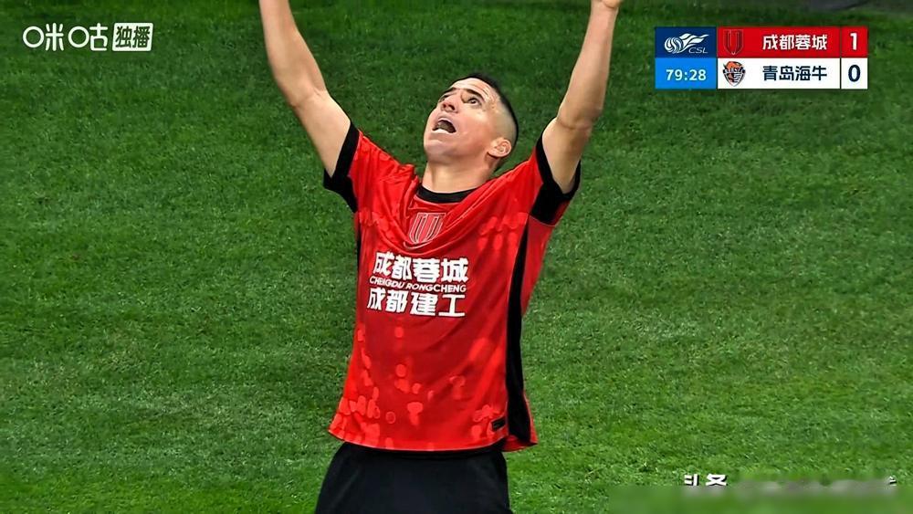 别光看最佳阵容了，这轮中超的“翻车实录”更刺激。天津门将齐雨熙，第83分钟出