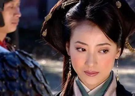 公元前115年，新婚之夜，洞房烛光下，平阳公主刚准备服侍，对面的男人突然跪了下去
