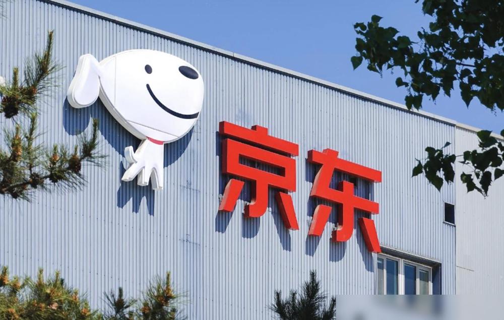 当年京东，进军图书市场时，刘强东对团队撂下一句狠话：“如果5年内，图书业务赚了一