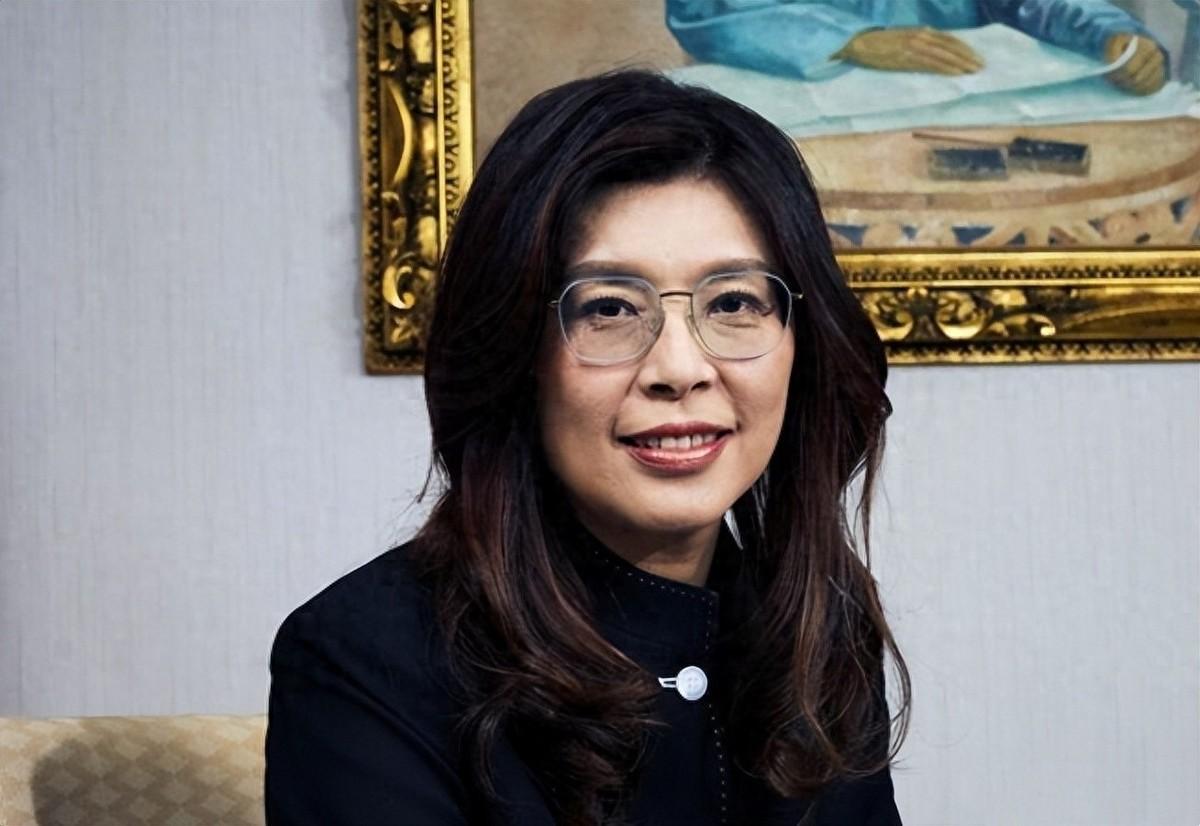 国民党大陆事务部主任张亚屏30日在脸书发文表示，两岸如何维持现状？2016年的现