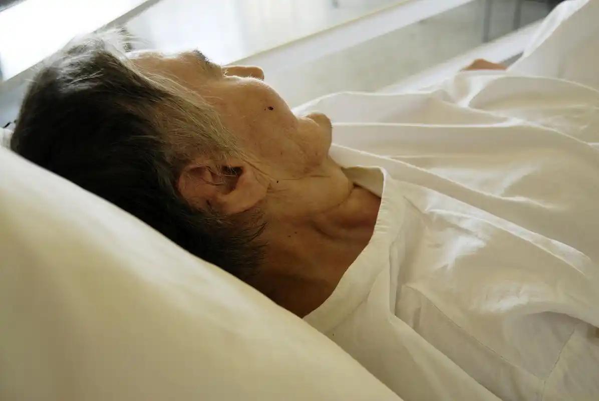 我有个朋友叫林宇，抗癌整整3年，复查时医生都说癌细胞快清零了，可没熬过半年，人就